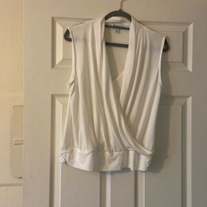 Brand new never worn Veronica M sleeveless top. Always in style.